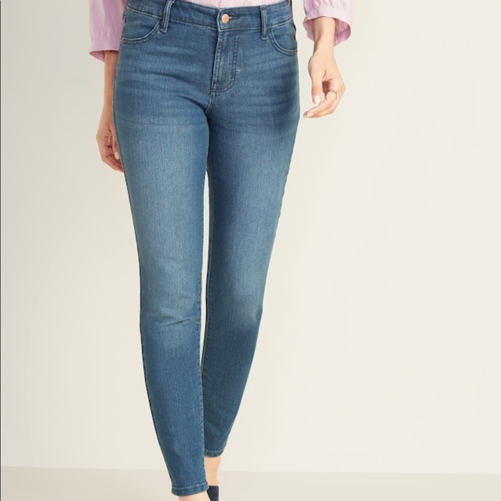 Old Navy Rockstar Mid-Rise Jeans